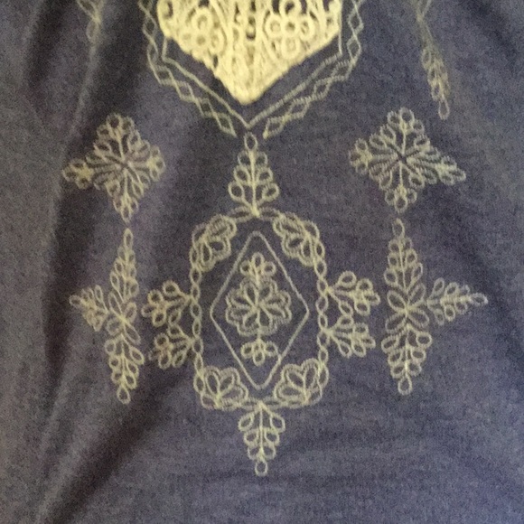 Cute Blue Peasant Top - Picture 3 of 5